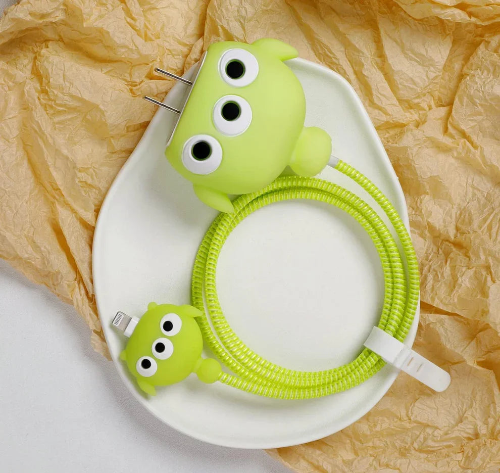 Iphone Charger Case Cover - Cute Aliens  - 4 Piece Set (With Wire Protector)